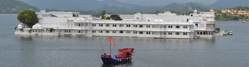 lake palace udaipur